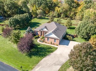 2101 Whitewater Dr, Columbia, MO 65202