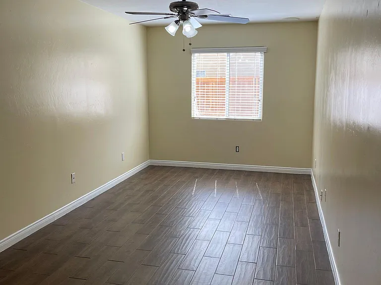11709 Mantova Ave — Photo 14