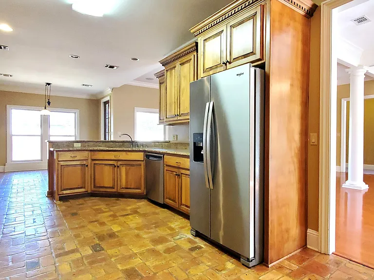 2521 Promenade Blvd — Photo 5