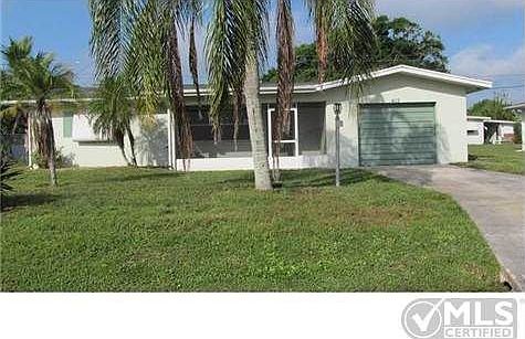 1st image of 412 Coconut Ave E