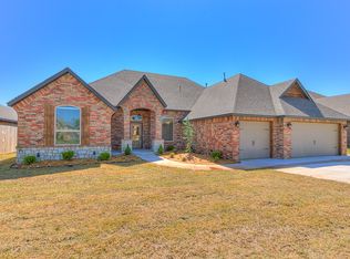 2108 Redbud Creek Ave, Yukon, OK 73099