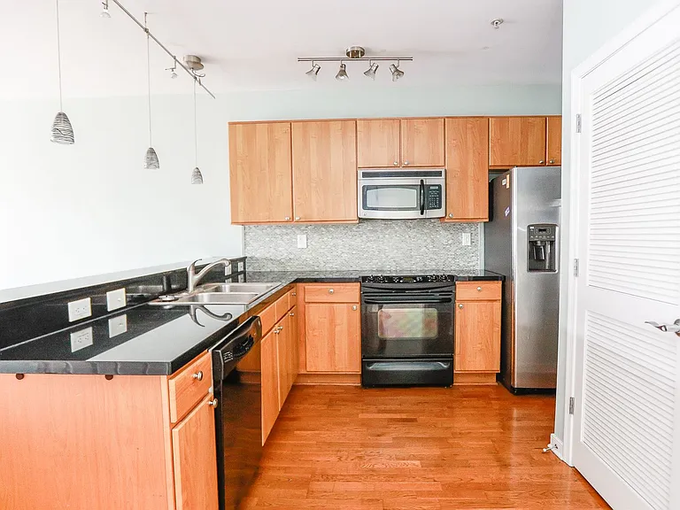 388 Boush St #222 — Photo 11