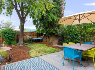 1686 N Marengo Ave, Pasadena, CA 91103