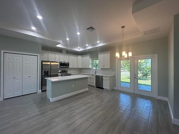 2nd image of 3935 NW 18th Avenue
