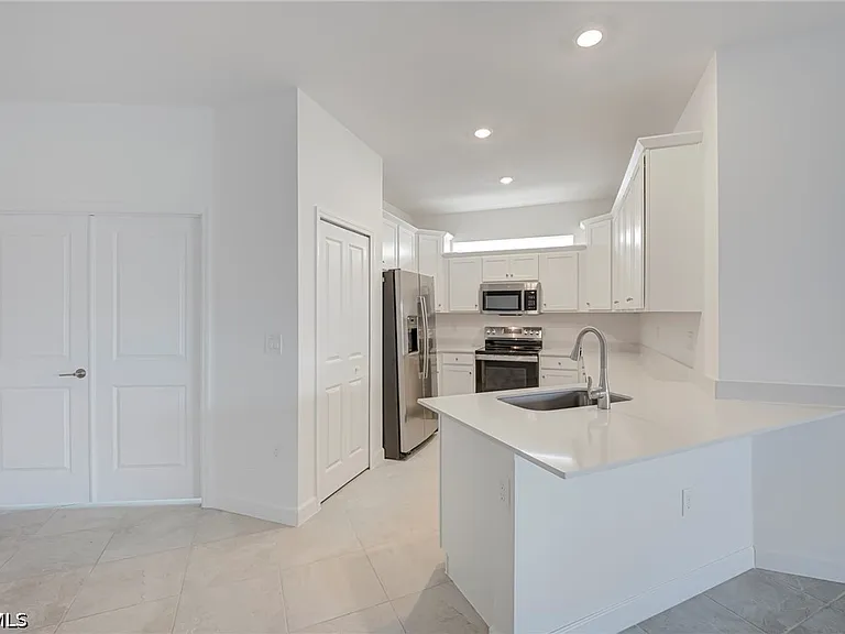 20601 Hazelnut Ct — Photo 8
