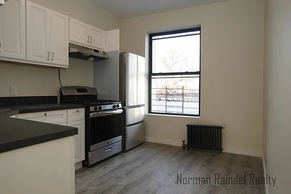 Rented by Norman Raindel, LREB | media 3