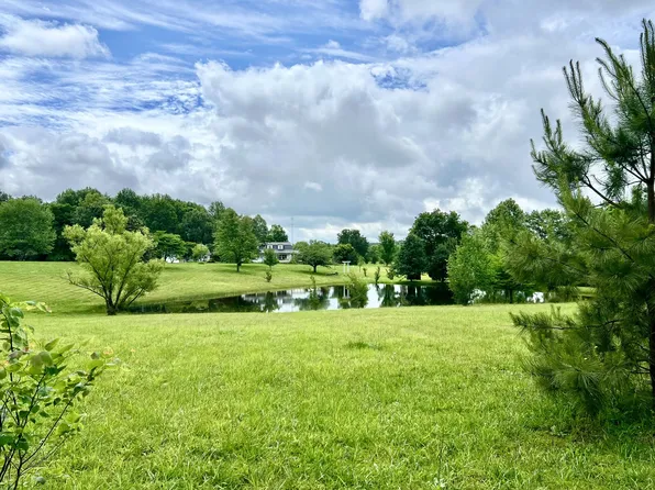 366 Turnpike Rd, Lawrenceburg, TN 38464