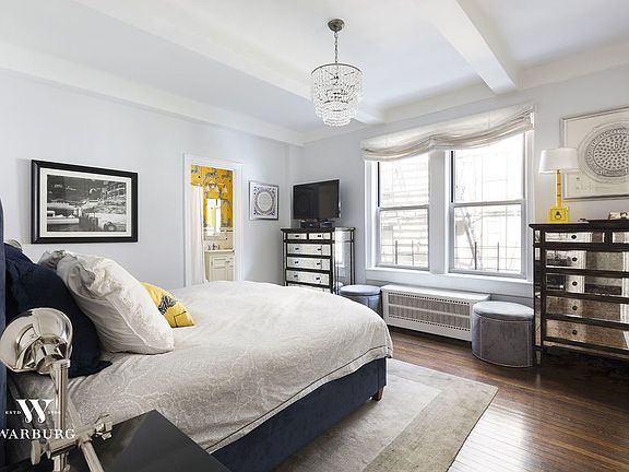 4th image of 125 E 84th St #2C