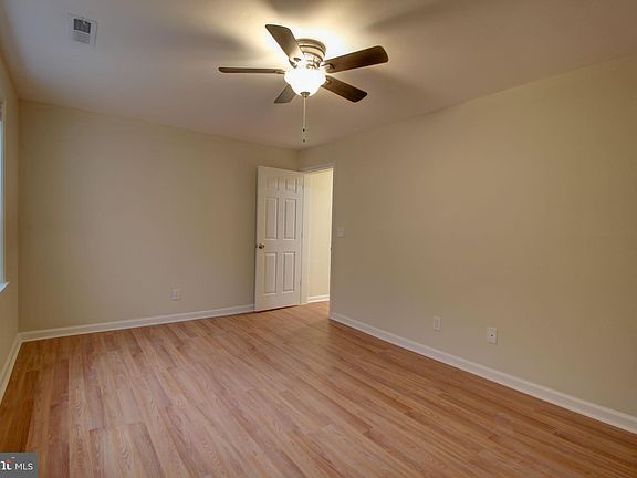 5th image of 163 Shetland Cir #163