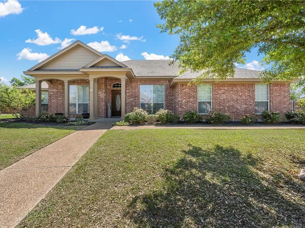 121 Grovecreek Dr, Waco, TX 76708