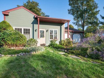 811 Newport Dr, Island Lake, IL, 60042