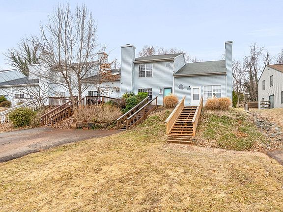 2nd image of 959 Rives St