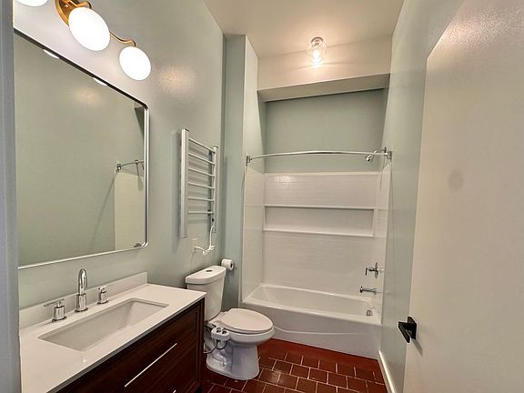 5th image of 510 S College St #119