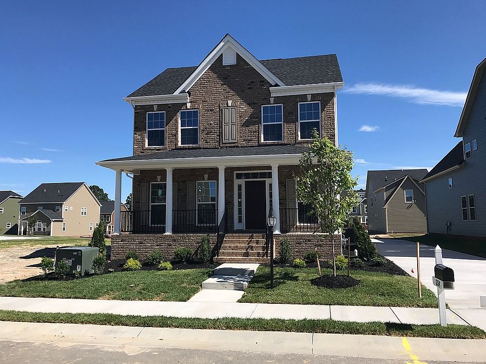 2nd image of 12124 Manor Walk Dr