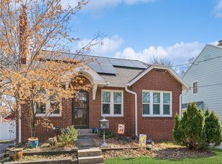 4017 11th Pl, Des Moines, IA 50313