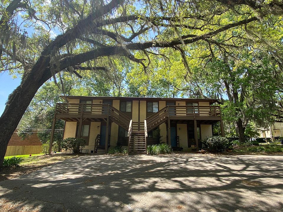 1st image of 1943 Larette Dr APT A
