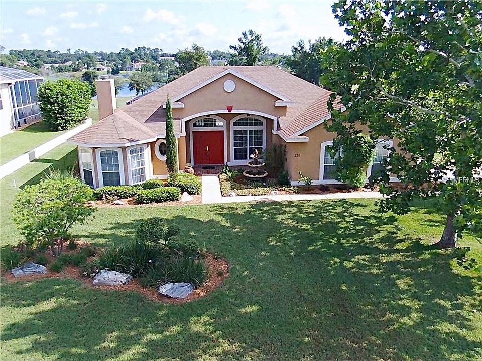 1st image of 220 Alexandra Woods Dr