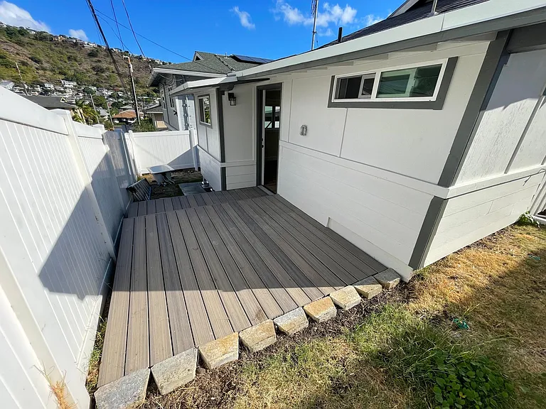 Palolo Ave — Photo 16