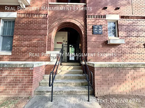 761 N Alexander St Photo 1