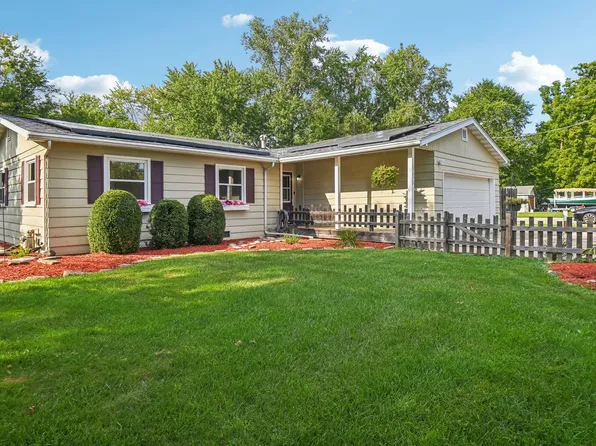 23473 N Snuff Valley Rd, Cary, IL 60013