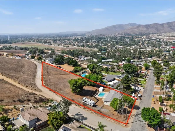 4615 Fairbanks Ave, Riverside, CA 92509