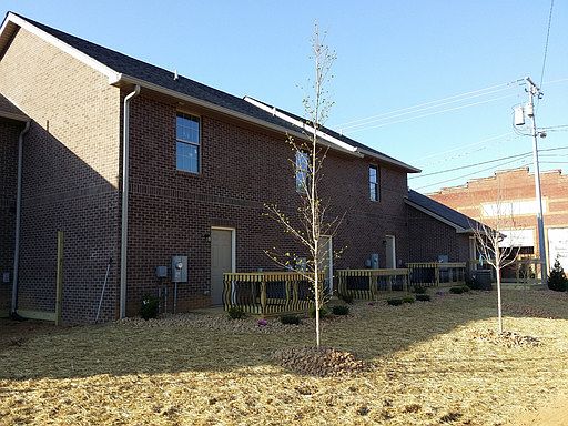 4th image of 71 Cherry St APT 102