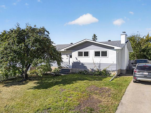 4th image of 25 Milburn Cres
