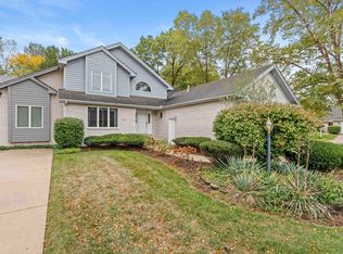 627 Rescobie Dr, Schererville, IN 46375