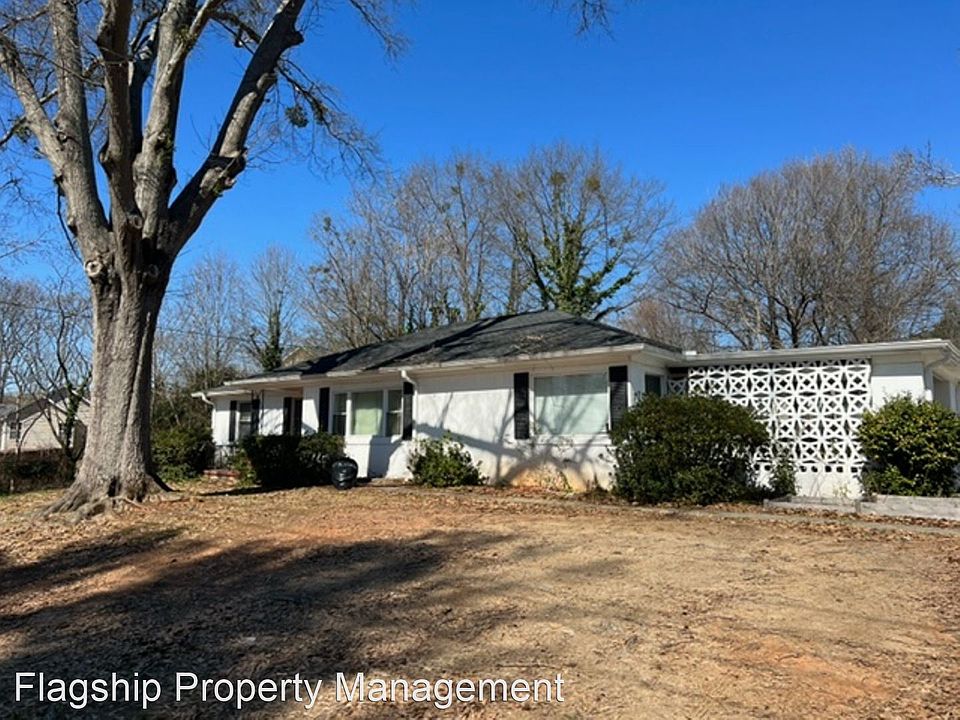 1st image of 113 B Galphin Dr