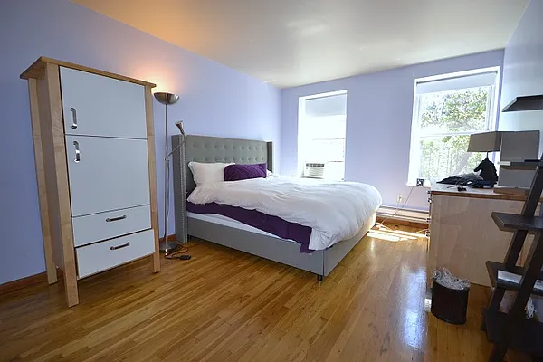 Rented by Bold New York | media 25