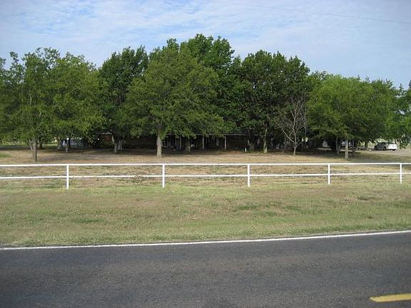 3rd image of 13278 Fm Road 1895