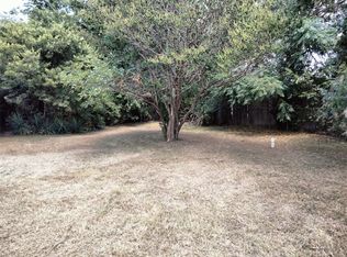 2900 NE Main St, Ennis, TX 75119