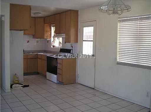 4th image of 4008 Colusa Cir