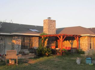 573 Whispering Oaks Dr, Copperas Cove, TX 76522