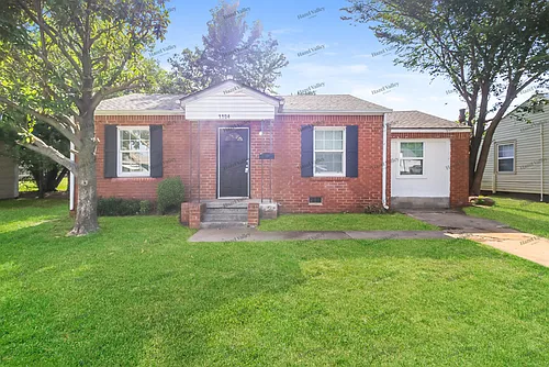 1104 Jet Dr Photo 1