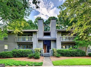 810 Tuxworth Cir, Decatur, GA 30033