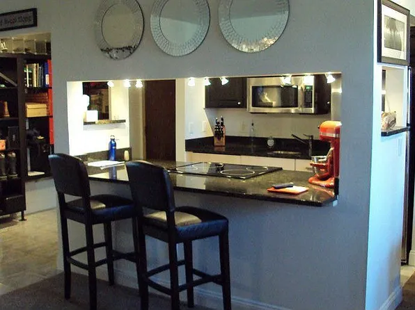 29850 W Twelve Mile Rd APT 501-301-1, Farmington Hills, MI 48334