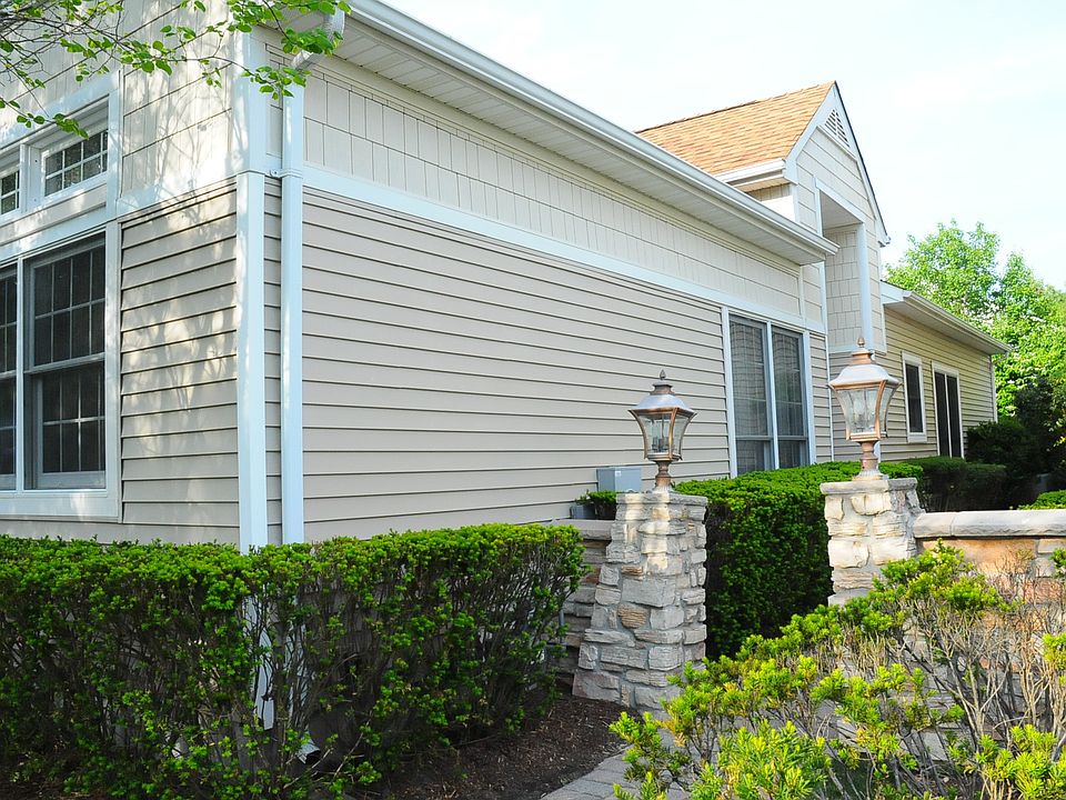 1st image of 21 Carriage Ln
