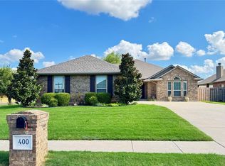 400 Pacific Crest Trl, Edmond, OK 73003