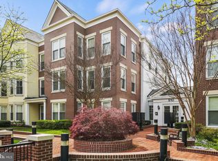 910 Powhatan St UNIT 206S, Alexandria, VA