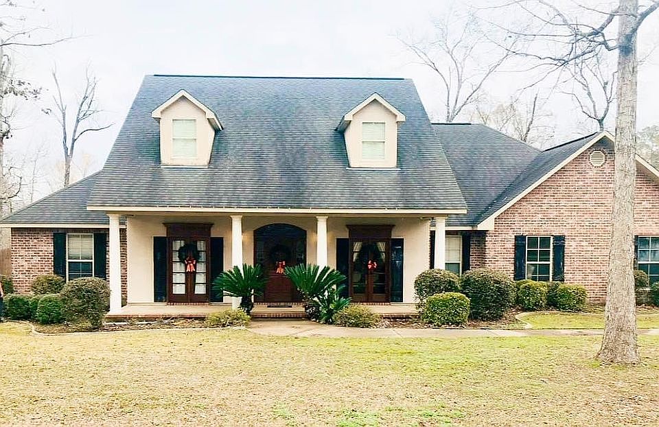 1st image of 1334 Lake Dr