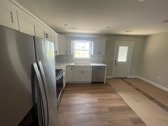 4th image of 502 Hensley Dr