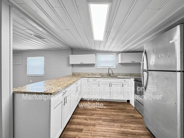 5304 E 14th Ave — Photo 10