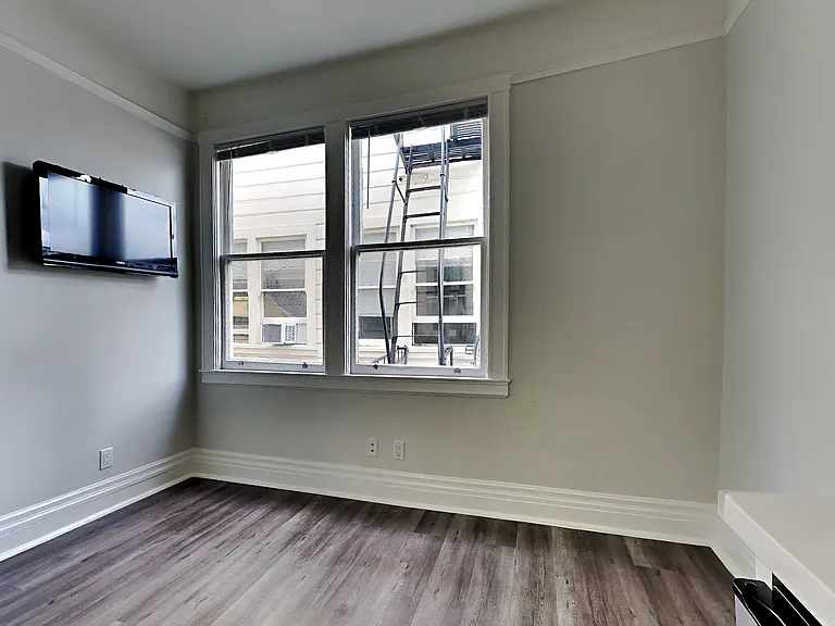 1499 California St. — Photo 28