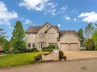 1035 Windy Oak Dr, Pittsburgh, PA 15239