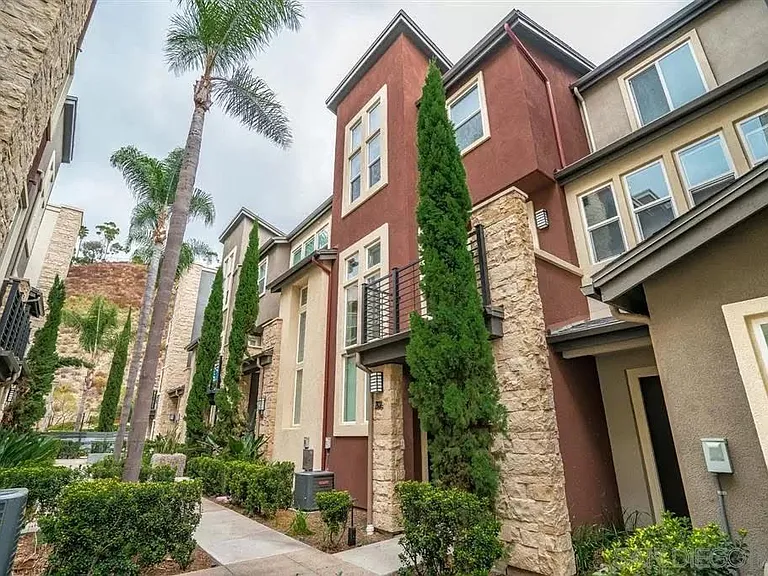 7837 Modern Oasis Dr — Photo 2