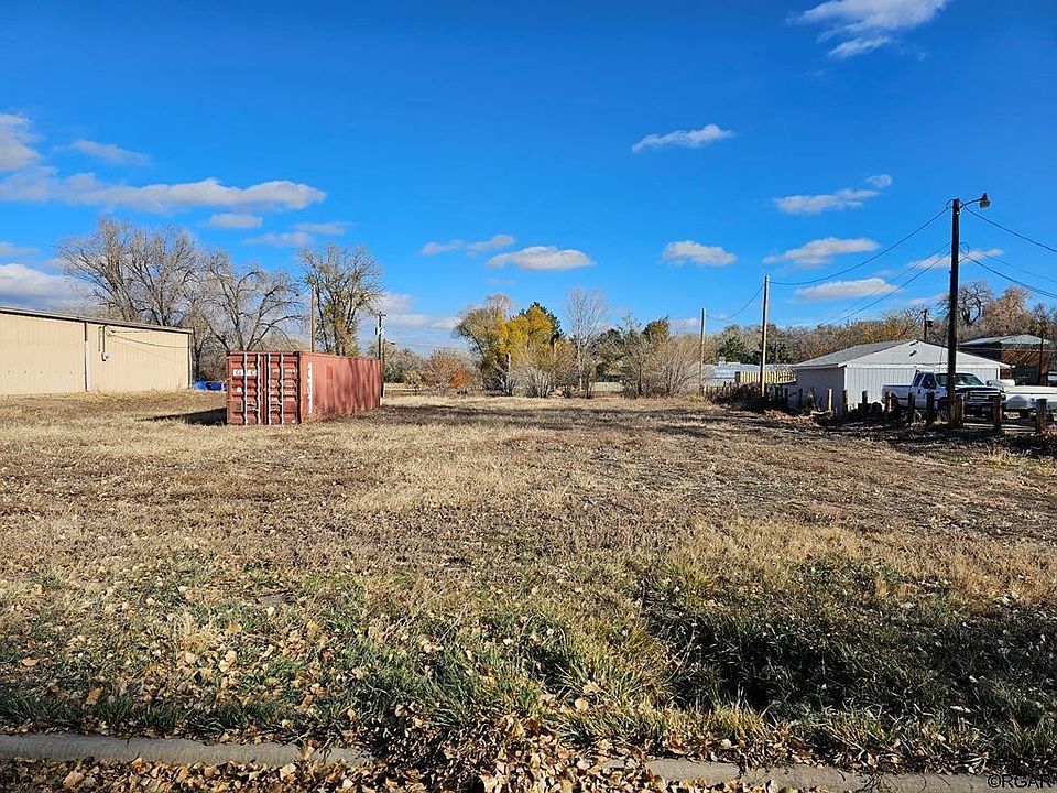 1st image of 610 S 10th St