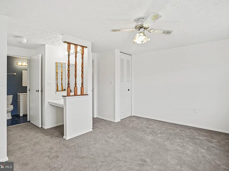 3525 Laurel View Ct — Photo 11