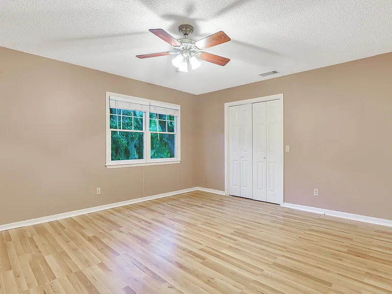 123 Companion Way — Photo 19