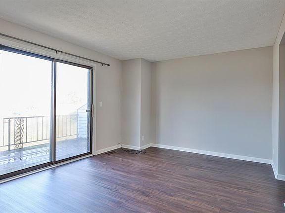 5th image of 2722 Hurstland Ct